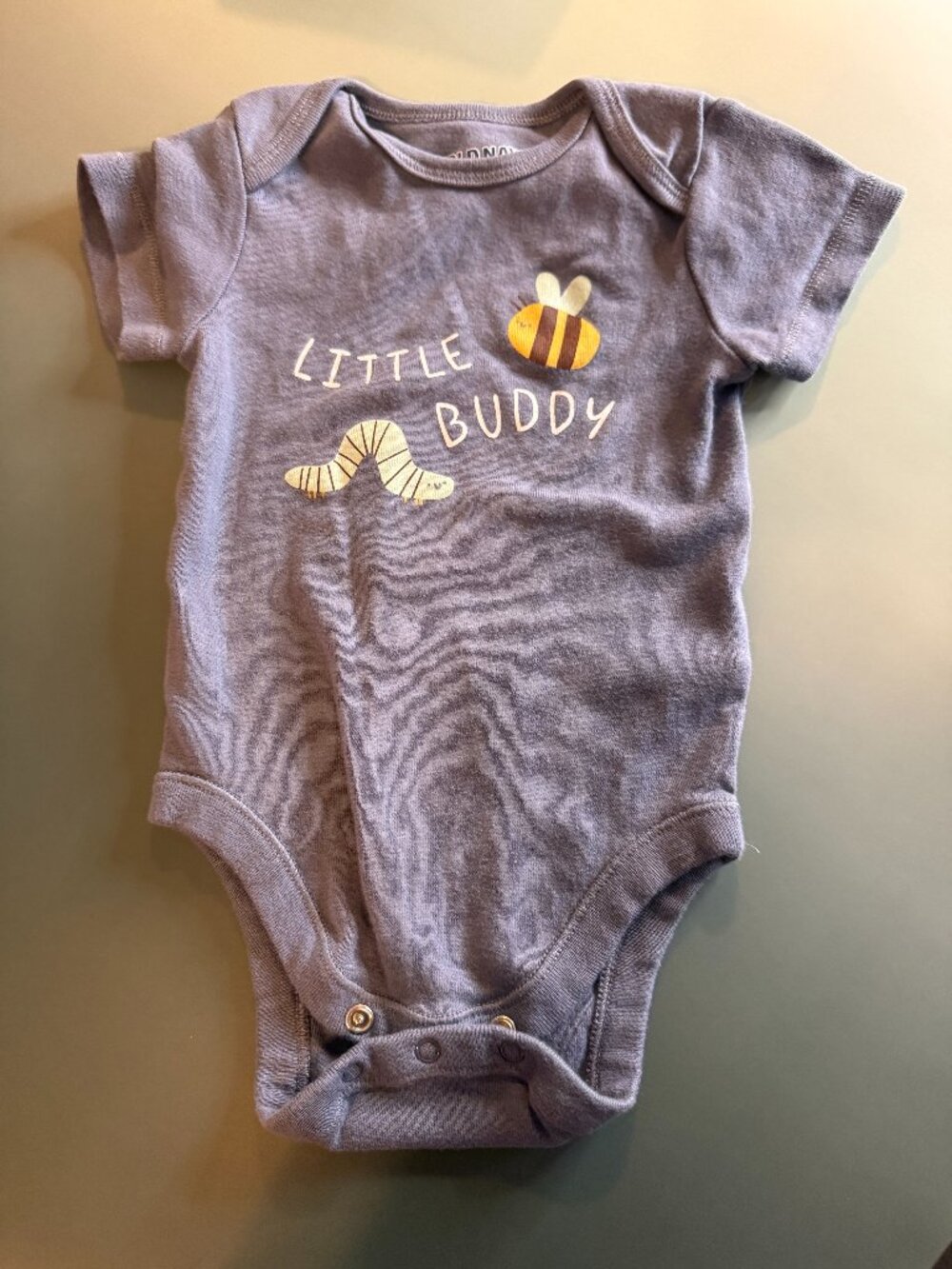 Old Navy Brand 6-12 months bodysuit (004)